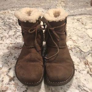 Ugg snow boots